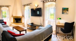 spacious-livingroom